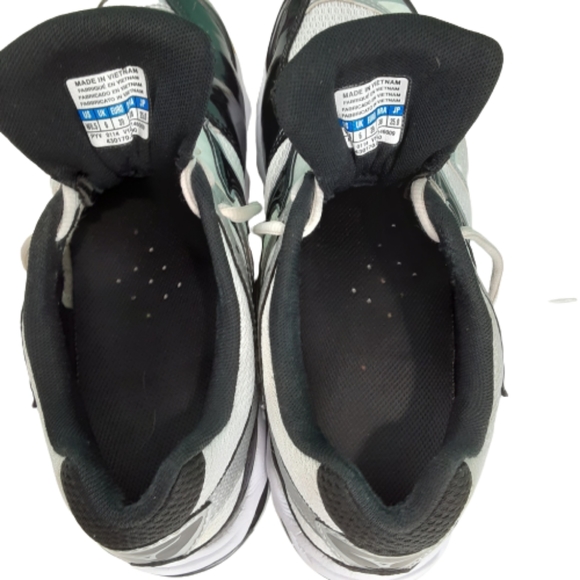 Mizuno Wave Bolt 3, Womens sz.8 1/2, black, silver - Picture 11 of 11